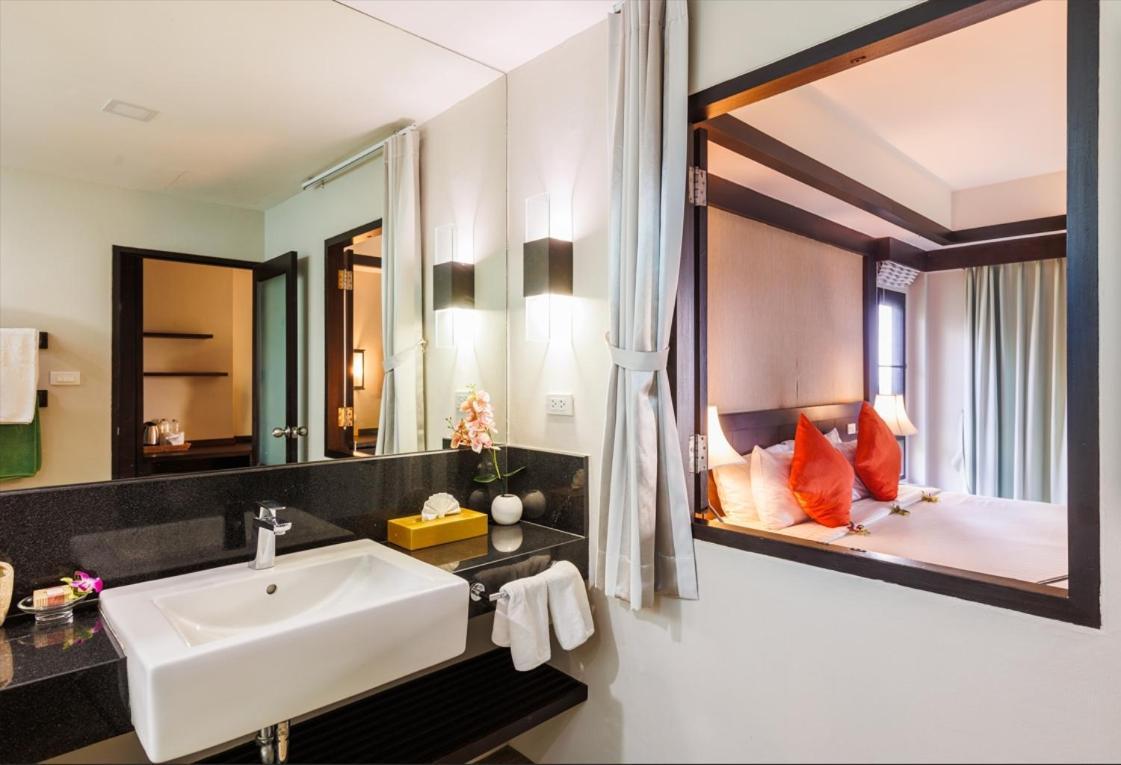 Nang Thong Bay Resort Khao Lak Bagian luar foto